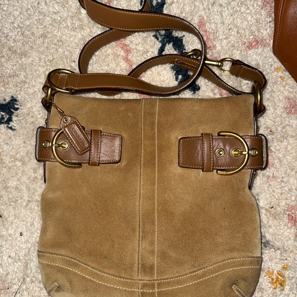 NICE COACH VTG CAMEL TAN SUEDE LEATHER SM SLIM DUFFLE SHOULDER BAG PURSE
